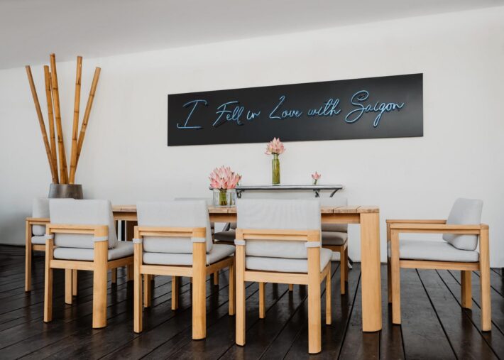 Clint Dining Set - Image 8