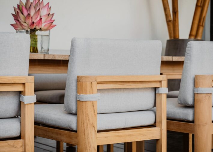 Clint Dining Set - Image 4